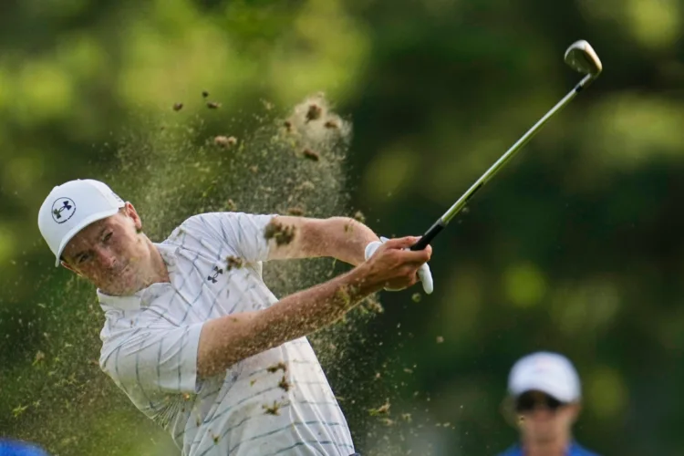 Jordan Spieth Off To The Start He Needs With A 65 To Share The Lead In PGA Tour Playoff Opener